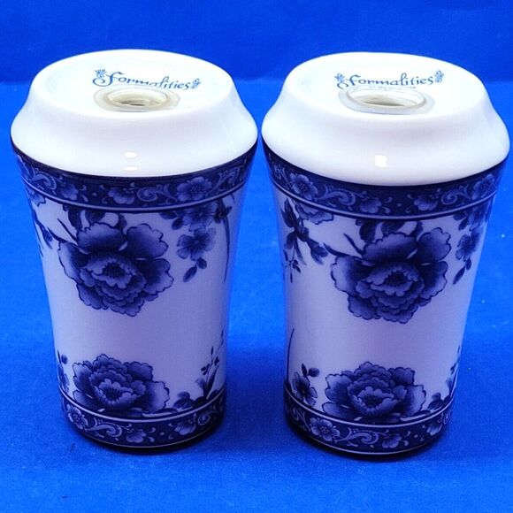 Baum Brothers Formalities Blue Rose Salt & pepper Shaker Set - Picture 6 of 6